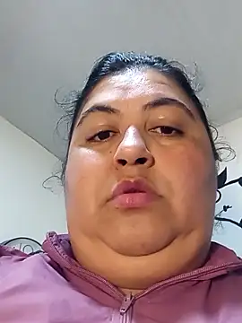 curvy diva  online show from December 15, 2025, 9:04 am