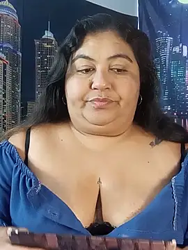 curvy diva  online show from May 28, 2026, 10:11 am