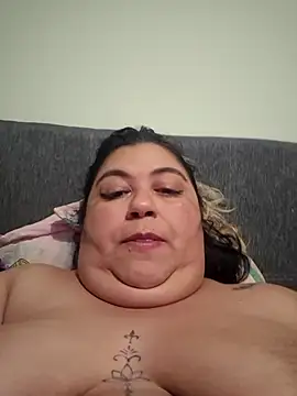 Snapshot of curvy_diva_ chatting on September 22, 2025, 9:37 am curvy diva online show from September 22, 2025, 9:37 am