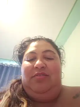 Snapshot of curvy_diva_ chatting on February 12, 2026, 10:42 pm curvy diva online show from February 12, 2026, 10:42 pm