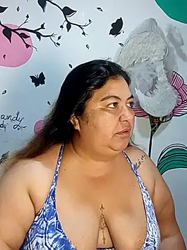 curvy diva  online show from November 16, 2025, 8:30 am