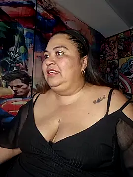 Snapshot of curvy_diva_ chatting on February 19, 2026, 9:39 am curvy diva online show from February 19, 2026, 9:39 am