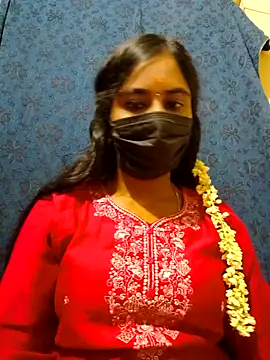 mini-queen online show from December 19, 2025, 10:39 am