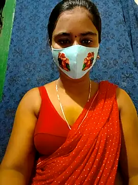 Snapshot of mini-queen chatting on September 21, 2025, 9:47 am mini-queen online show from September 21, 2025, 9:47 am