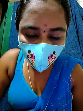 Snapshot of mini-queen chatting on September 9, 2025, 10:57 am mini-queen online show from September 9, 2025, 10:57 am