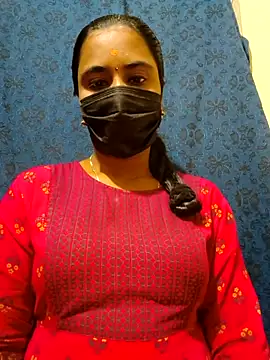 mini-queen online show from December 3, 2025, 9:31 am