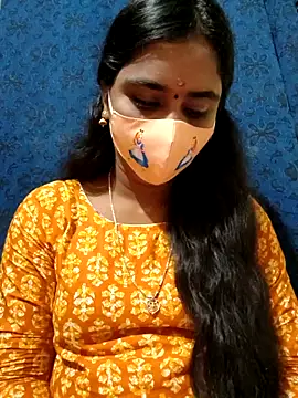 Snapshot of mini-queen chatting on September 29, 2025, 10:44 am mini-queen online show from September 29, 2025, 10:44 am