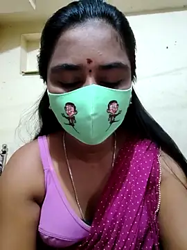 Snapshot of mini-queen chatting on September 28, 2025, 3:24 am mini-queen online show from September 28, 2025, 3:24 am