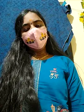 mini-queen online show from February 19, 2026, 8:44 am