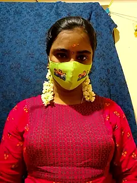 Snapshot of mini-queen chatting on November 27, 2025, 8:37 am mini-queen online show from November 27, 2025, 8:37 am