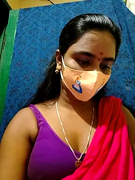 Snapshot of mini-queen chatting on September 17, 2025, 3:47 pm mini-queen online show from September 17, 2025, 3:47 pm