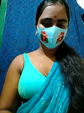 Snapshot of mini-queen chatting on September 15, 2025, 5:13 pm mini-queen online show from September 15, 2025, 5:13 pm