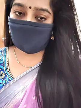 Snapshot of saritha29 chatting on July 13, 2026, 11:09 am saritha29 online show from July 13, 2026, 11:09 am