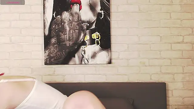 Ericha Stone online show from September 14, 2025, 1:50 am