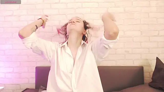 Snapshot of Ericha_Stone chatting on March 19, 2026, 1:27 am Ericha Stone online show from March 19, 2026, 1:27 am