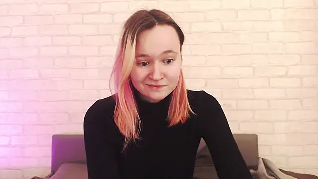 Snapshot of Ericha_Stone chatting on March 11, 2026, 8:08 am Ericha Stone online show from March 11, 2026, 8:08 am