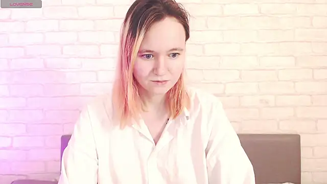 Snapshot of Ericha_Stone chatting on March 28, 2026, 1:50 am Ericha Stone online show from March 28, 2026, 1:50 am