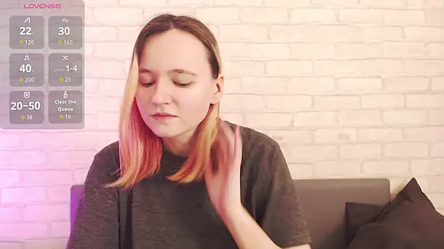 Snapshot of Ericha_Stone chatting on April 9, 2026, 6:19 am Ericha Stone online show from April 9, 2026, 6:19 am