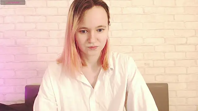 Snapshot of Ericha_Stone chatting on March 21, 2026, 1:40 am Ericha Stone online show from March 21, 2026, 1:40 am