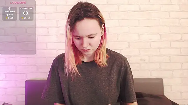 Snapshot of Ericha_Stone chatting on April 5, 2026, 2:07 am Ericha Stone online show from April 5, 2026, 2:07 am