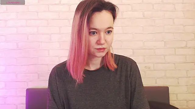 Snapshot of Ericha_Stone chatting on April 12, 2026, 1:42 am Ericha Stone online show from April 12, 2026, 1:42 am