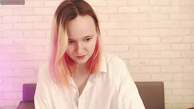 Snapshot of Ericha_Stone chatting on March 24, 2026, 8:03 am Ericha Stone online show from March 24, 2026, 8:03 am