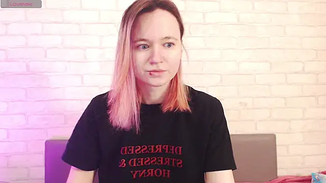 Snapshot of Ericha_Stone chatting on April 17, 2026, 1:41 am Ericha Stone online show from April 17, 2026, 1:41 am
