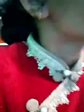 Pahadi couple online show from October 13, 2025, 4:52 pm