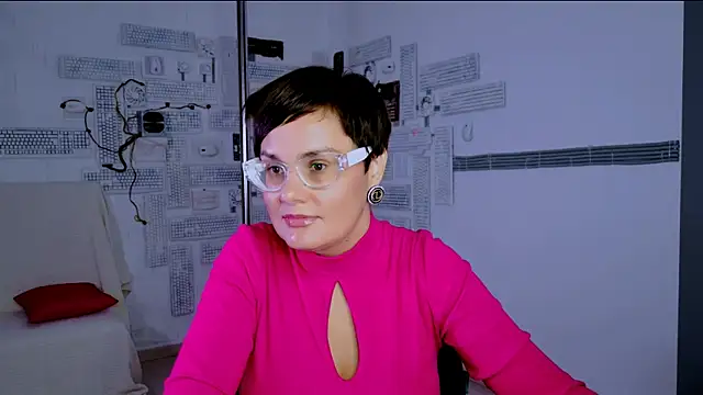 LauraDavidsons online show from October 8, 2025, 4:19 pm