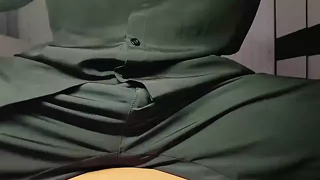 Snapshot of Dancer03 chatting on October 16, 2025, 3:31 pm Dancer03 online show from October 16, 2025, 3:31 pm