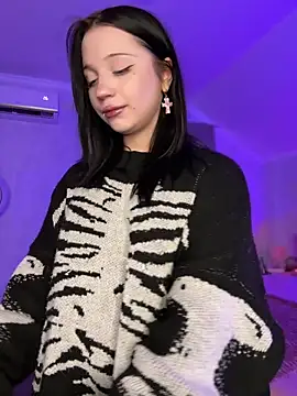 YourLittleDevil online show from March 9, 2026, 5:11 am