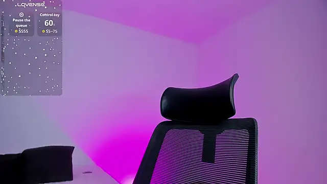 Snapshot of Emilywillis8 chatting on September 15, 2025, 12:27 pm Emilywillis8 online show from September 15, 2025, 12:27 pm