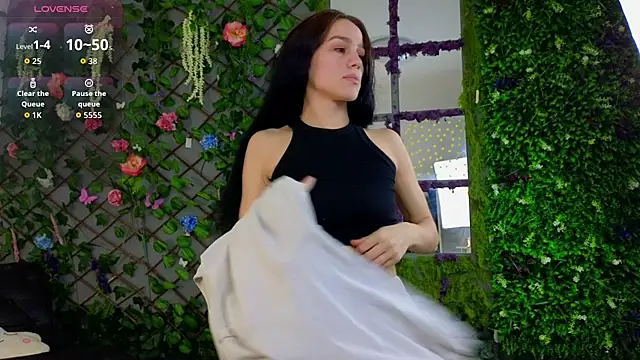 Snapshot of baby_nyco chatting on October 13, 2025, 5:03 pm baby nyco online show from October 13, 2025, 5:03 pm