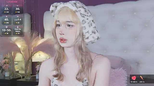 cutetomie online show from February 25, 2026, 9:14 pm