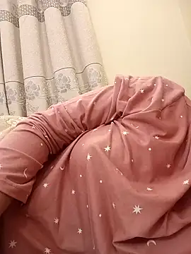 midnightmuse-03 online show from November 30, 2025, 5:25 pm