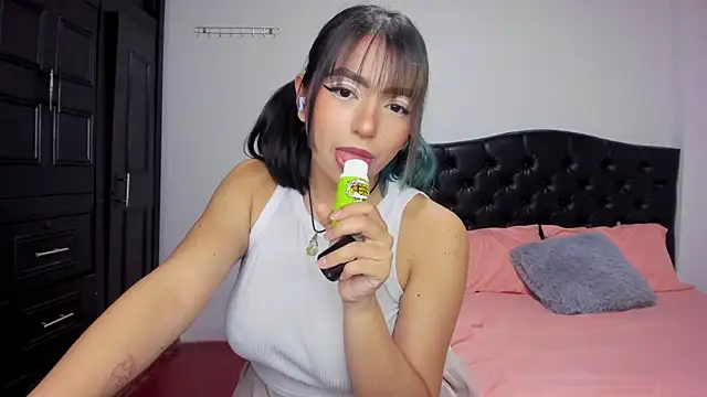 Snapshot of sammy_bunny1 chatting on October 12, 2025, 3:41 am sammy bunny1 online show from October 12, 2025, 3:41 am