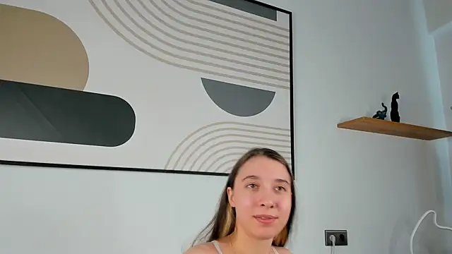 Snapshot of KarlyFees chatting on March 3, 2026, 9:16 am KarlyFees online show from March 3, 2026, 9:16 am