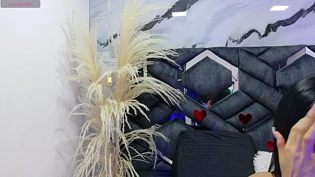 Madison 03 online show from September 29, 2025, 4:41 am