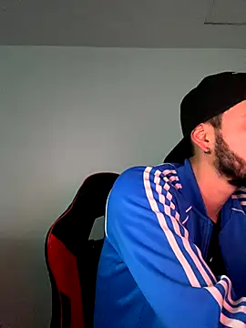 Snapshot of cristopher_wallacee chatting on November 13, 2025, 2:15 am cristopher wallacee online show from November 13, 2025, 2:15 am