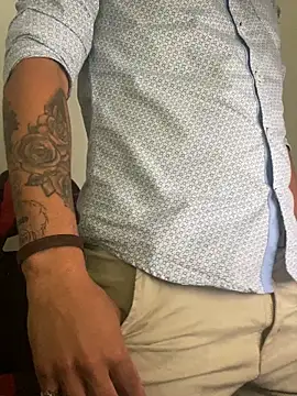 Snapshot of cristopher_wallacee chatting on November 29, 2025, 8:53 pm cristopher wallacee online show from November 29, 2025, 8:53 pm