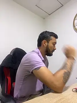 Snapshot of cristopher_wallacee chatting on November 10, 2025, 7:30 pm cristopher wallacee online show from November 10, 2025, 7:30 pm