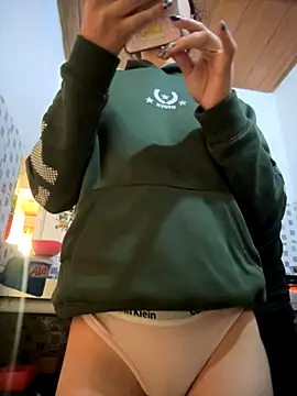 blinkiii  online show from September 19, 2025, 9:52 pm