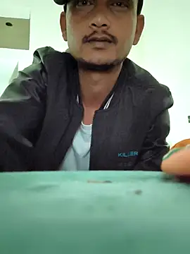 onlymasti00 online show from November 5, 2025, 6:22 pm