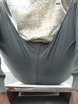 onlymasti00 online show from November 10, 2025, 3:00 am