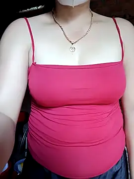 Snapshot of merylove-00 chatting on October 14, 2025, 2:56 am merylove-00 online show from October 14, 2025, 2:56 am