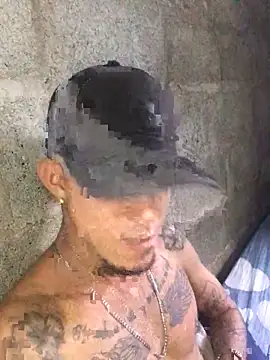 Snapshot of tattoos22 chatting on November 12, 2025, 6:45 pm tattoos22 online show from November 12, 2025, 6:45 pm