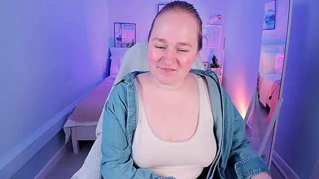 Snapshot of Kitty_Rest_ chatting on May 10, 2026, 8:18 am Kitty Rest online show from May 10, 2026, 8:18 am