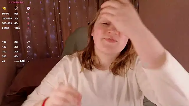 Snapshot of Kitty_Rest_ chatting on March 27, 2026, 6:44 am Kitty Rest online show from March 27, 2026, 6:44 am
