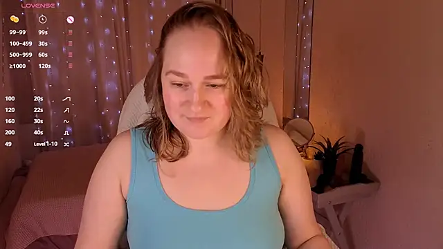 Snapshot of Kitty_Rest_ chatting on April 19, 2026, 1:12 pm Kitty Rest online show from April 19, 2026, 1:12 pm