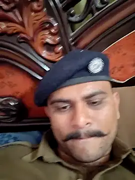 Snapshot of Frvgggghh chatting on January 6, 2026, 9:19 pm Frvgggghh online show from January 6, 2026, 9:19 pm